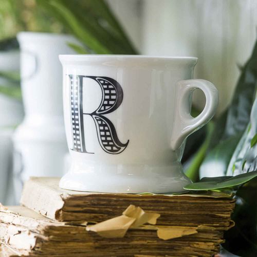 Mug r